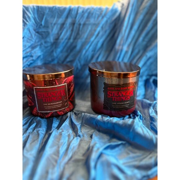 Stranger Things Bath and Body Works 3 Wick Candle Bundle New - Picture 1 of 9